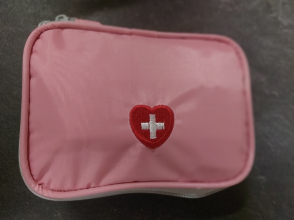 Erste Hilfe Tasche für 4 Beiner